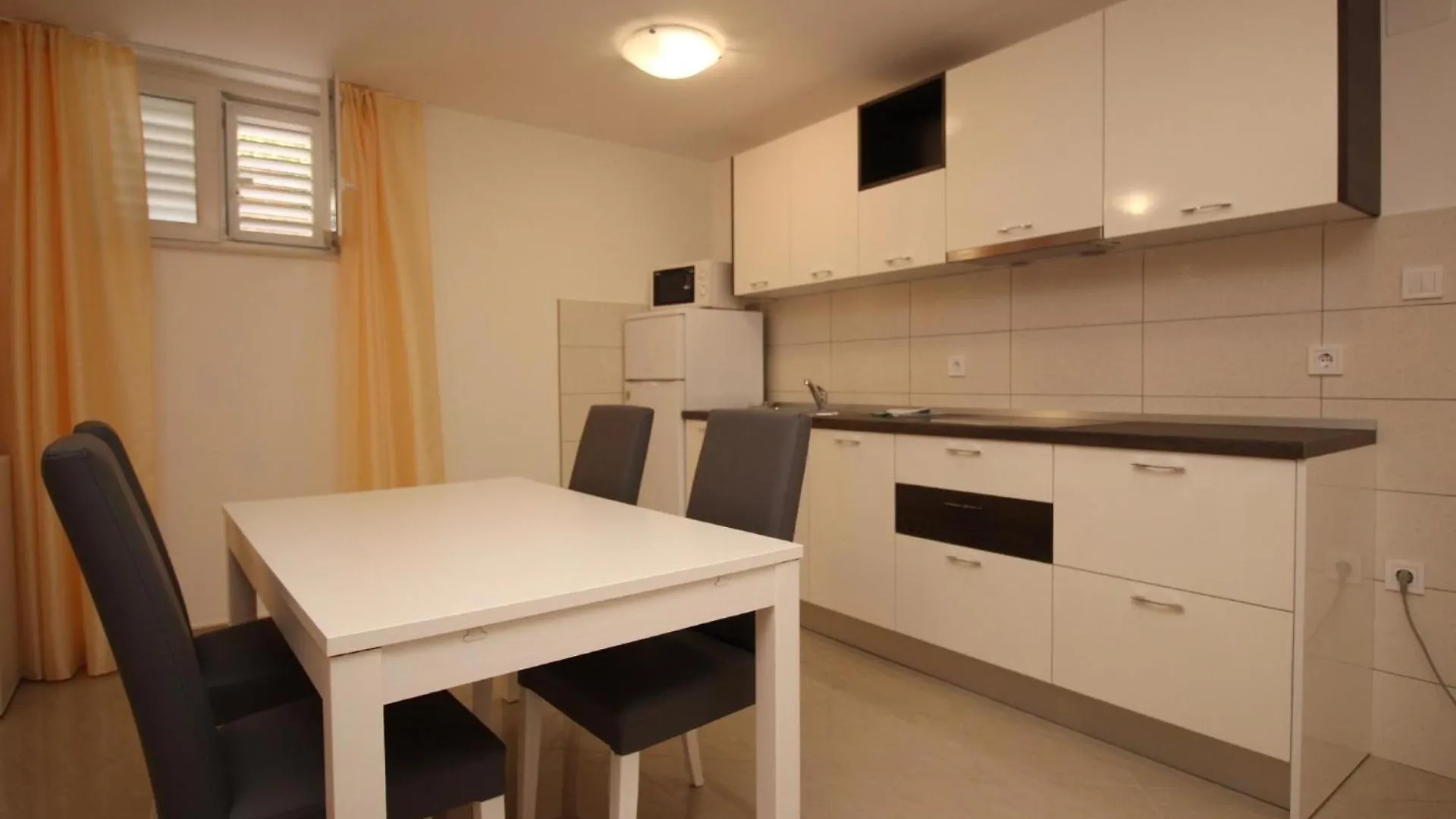 Apartment Gemuetliche Ferienwohnung In Baska Mit Gemeinsamem Pool Und Grill Croatia