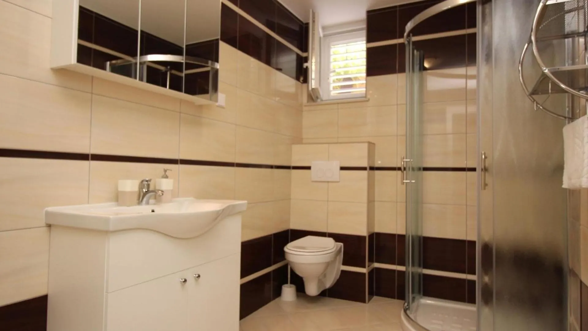 Gemuetliche Ferienwohnung In Baska Mit Gemeinsamem Pool Und Grill Baska (Krk)